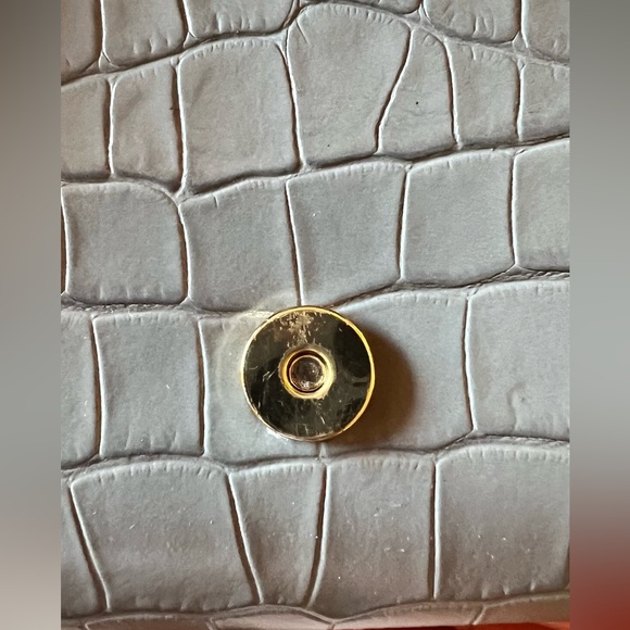 Authentic Tory Burch chain wallet - Picture 7 of 11